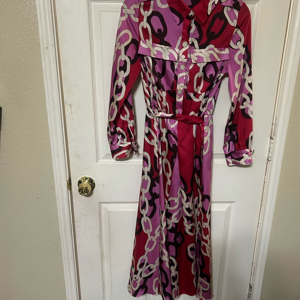 Zara Long Sleeve Chain Print Dress in Pink and Red